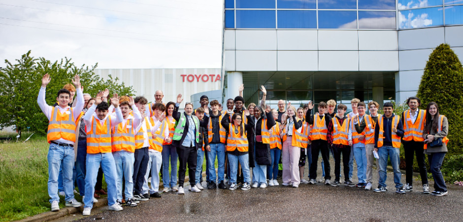 Jong talent uit de zorg, logistiek en voeding schittert in 'Helden van'-finales